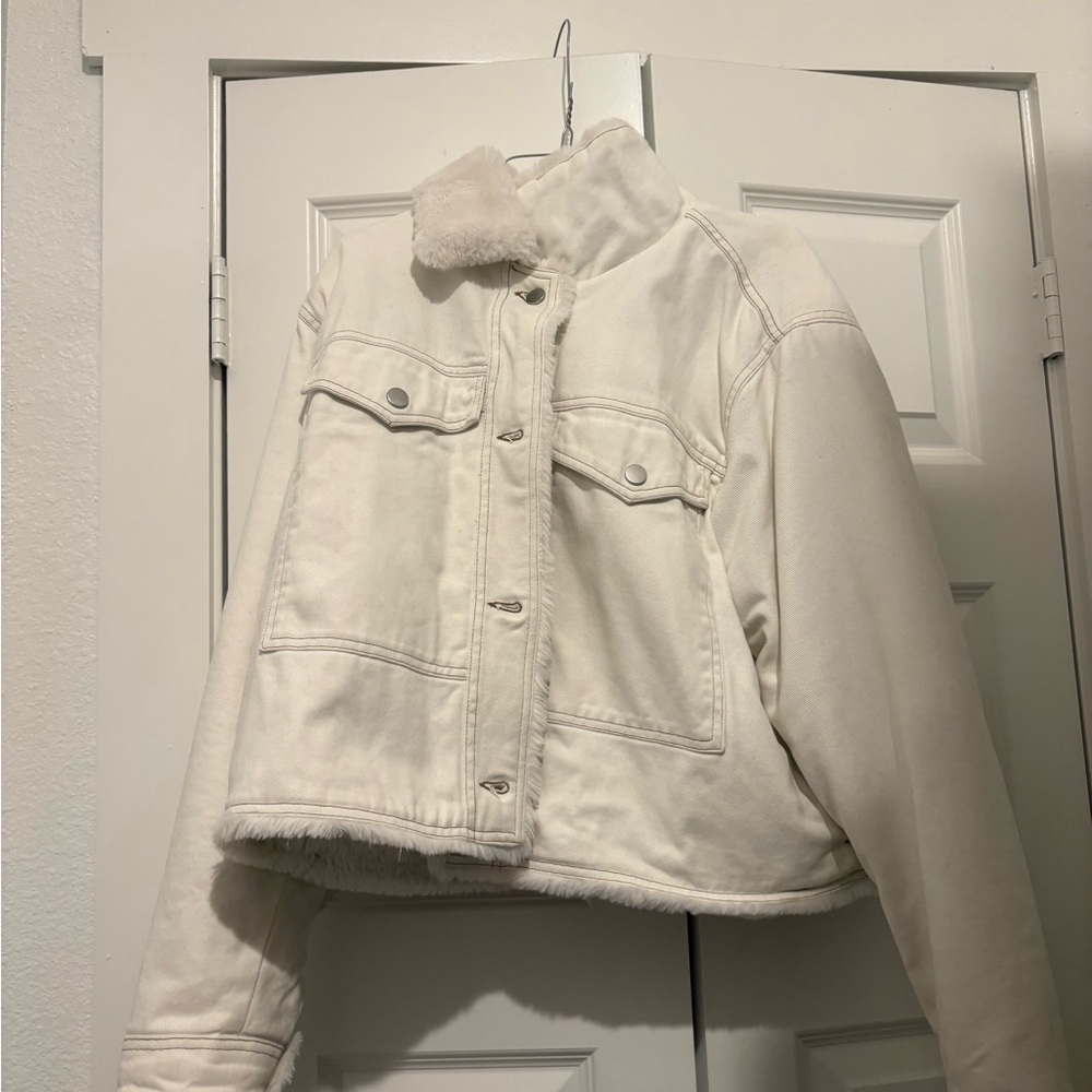 Universal Thread Cream Faux Fur Jacket